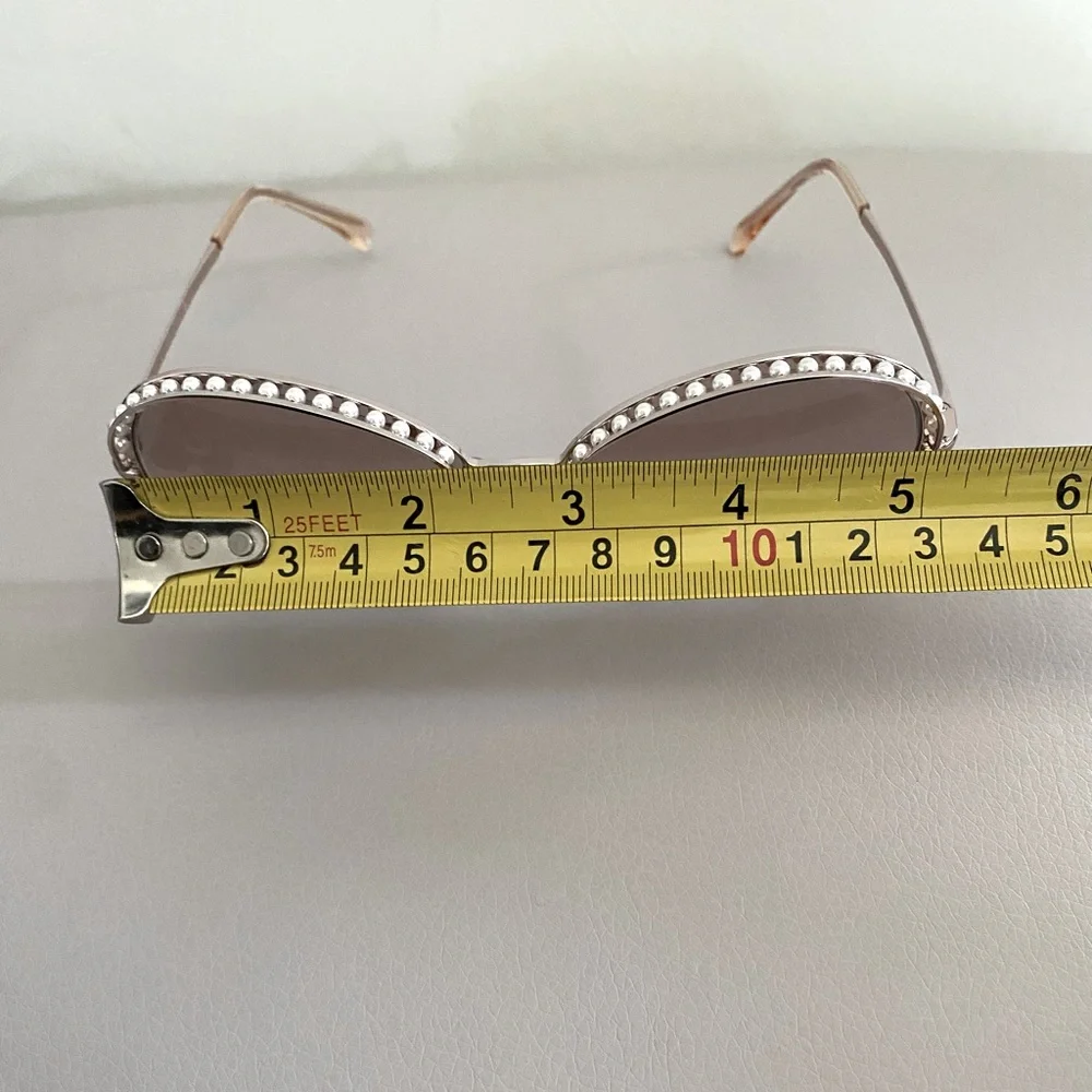 Authentic Chanel sunglasses with pearls, limited. - Picture 8 of 11